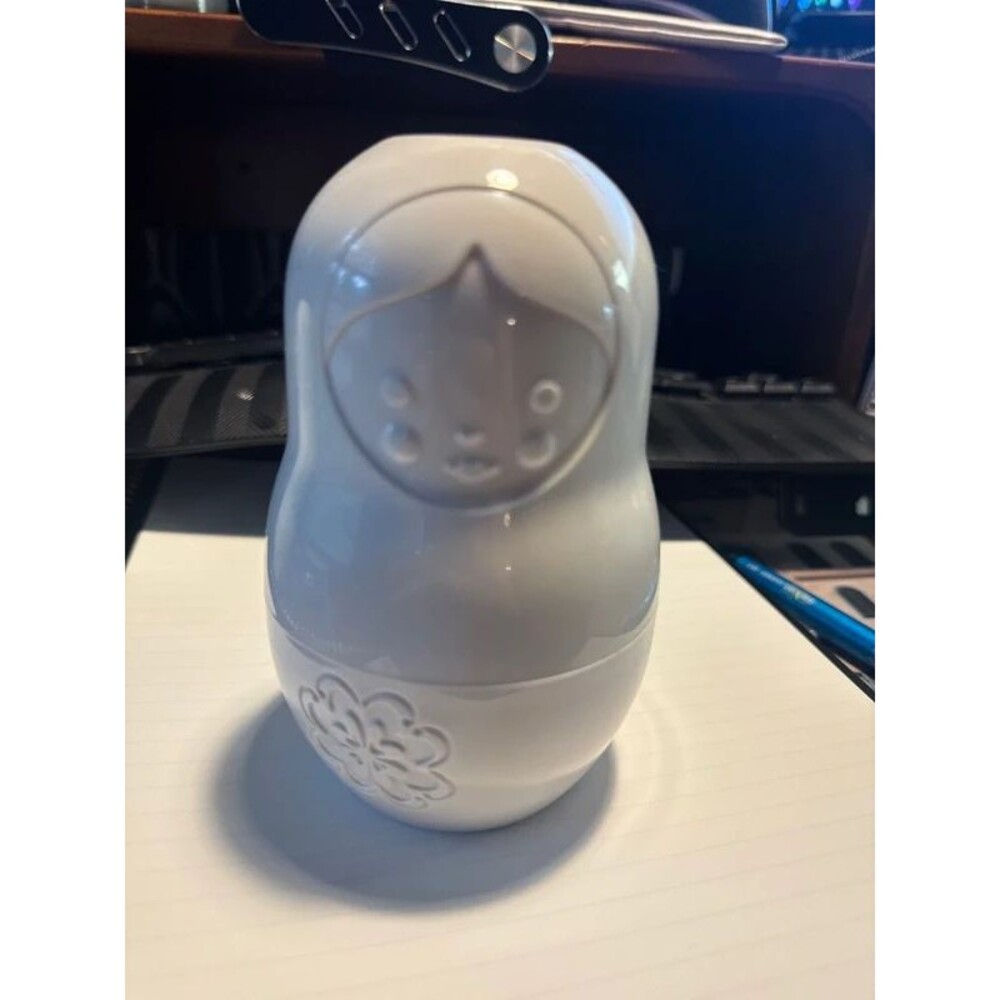 Nesting Matryoshka measuring cups